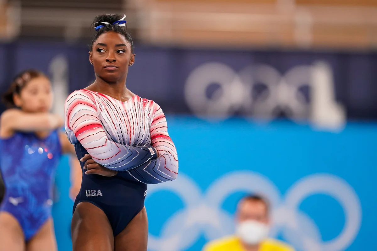 Amerikalı Simona Baylz tarixin ən titullu gimnastı olub