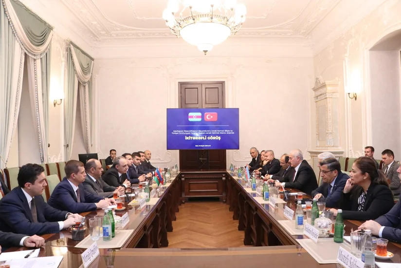 Baş prokuror Türkiyə Ali Məhkəməsinin sədri ilə görüşüb