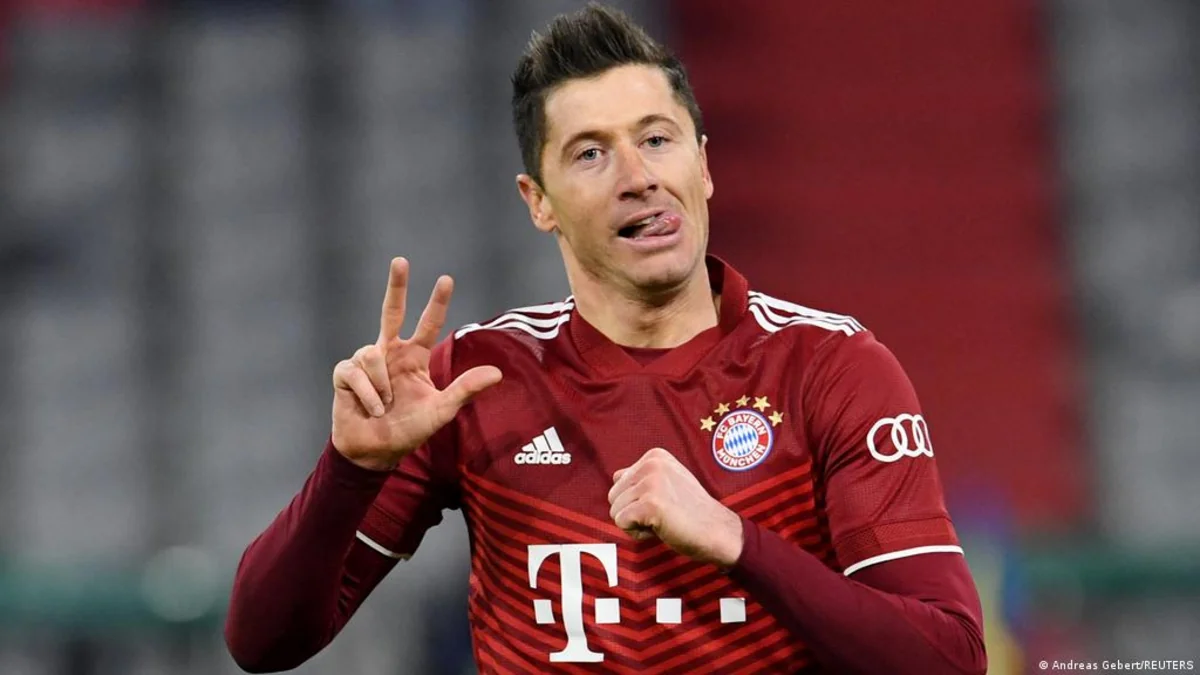 Levandovski Messi və Ronalduya çatıb, Bavariya rekordunu yeniləyib