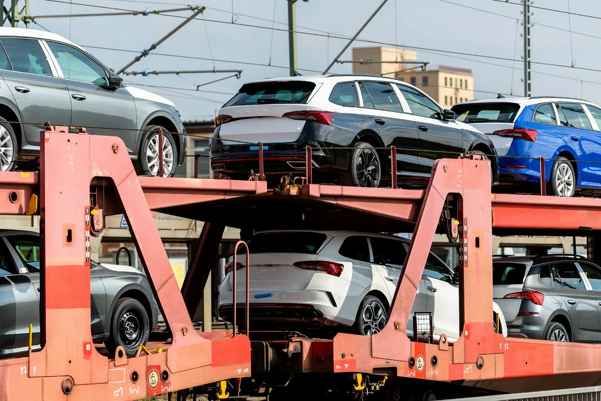 Azerbaijan’s auto imports down
