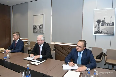 Ceyhun Bayramov Rusiya xarici işlər nazirinin xüsusi nümayəndəsi ilə Azərbaycan və Ermənistan arasında sülh prosesini müzakirə edib