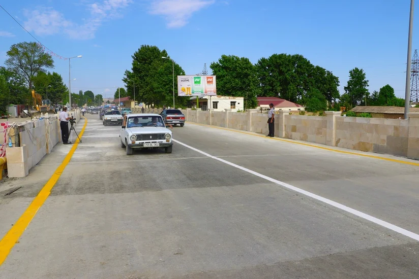 Göyçay çayı üzərində selin dağıtdığı körpü bərpa edilərək istifadəyə verilib - FOTO - VİDEO