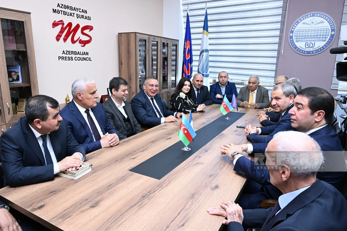 BDU-nun Jurnalistika fakültəsində Mətbuat Şurası otağının açılışı olub