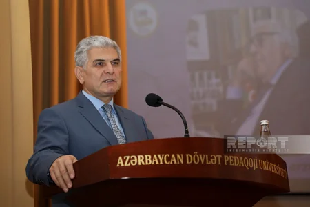 AYB sədri: Əsərlərimizi bəyənməsinlər, tənqid etsinlər, amma oxusunlar