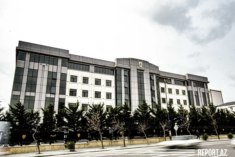 Təhsil Nazirliyinin qarşısında aksiya keçirməyə cəhd edən 7 nəfər saxlanıldı
