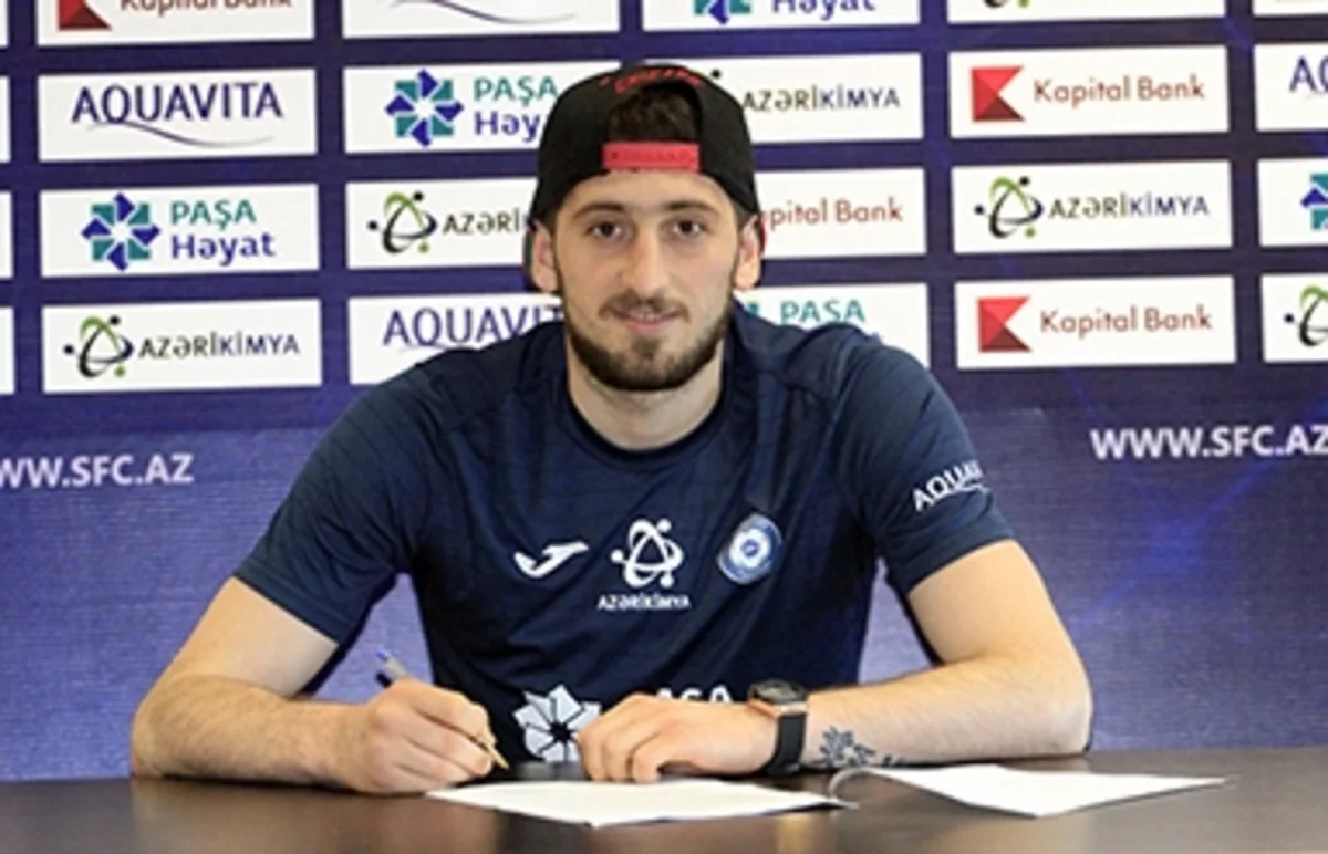 Sumqayıt klubu Neftçidən ayrılan futbolçu ilə müqavilə bağlayıb