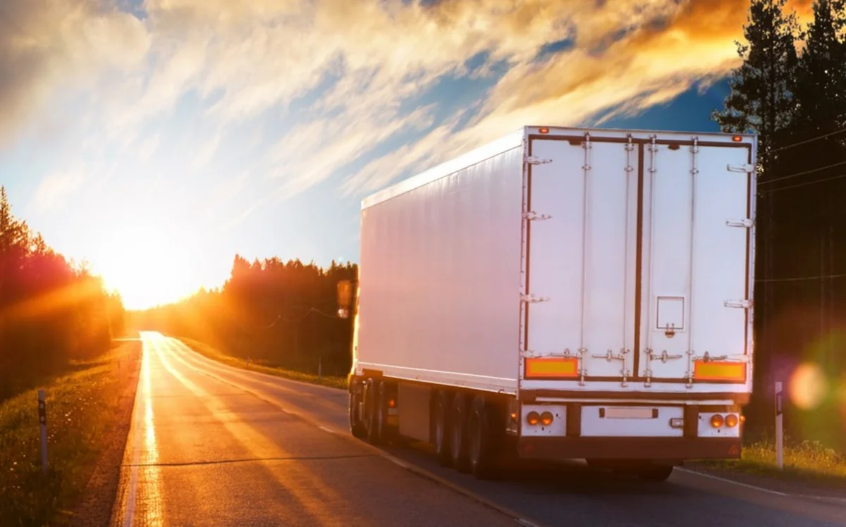 Azerbaijan sees growth in int'l cargo traffic by road