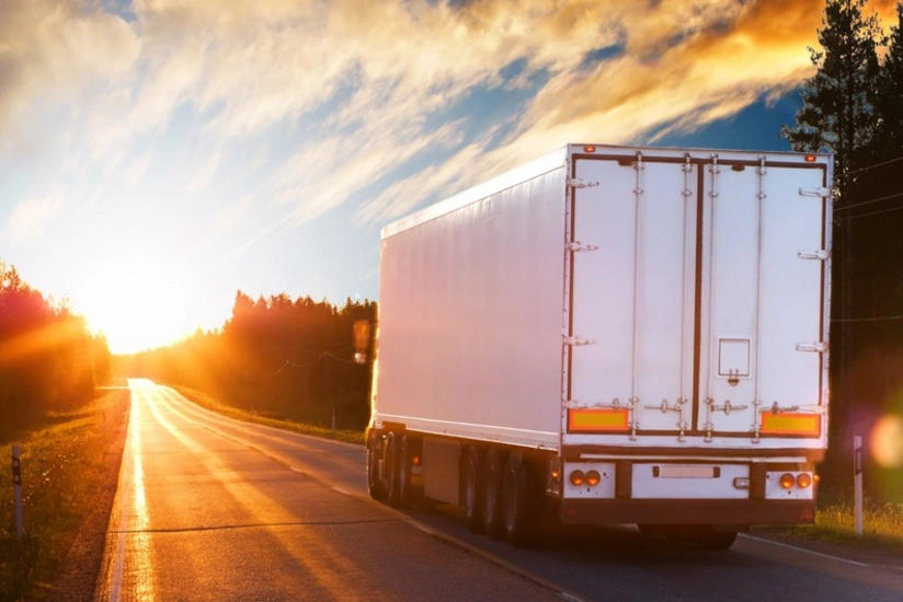 Azərbaycanda avtomobil nəqliyyatı ilə beynəlxalq daşımalar artıb