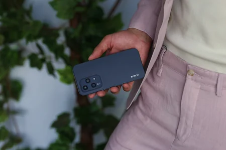 AMOLED parlaq ekrana və 108MP kameraya sahib HONOR 200 Lite artıq satışda