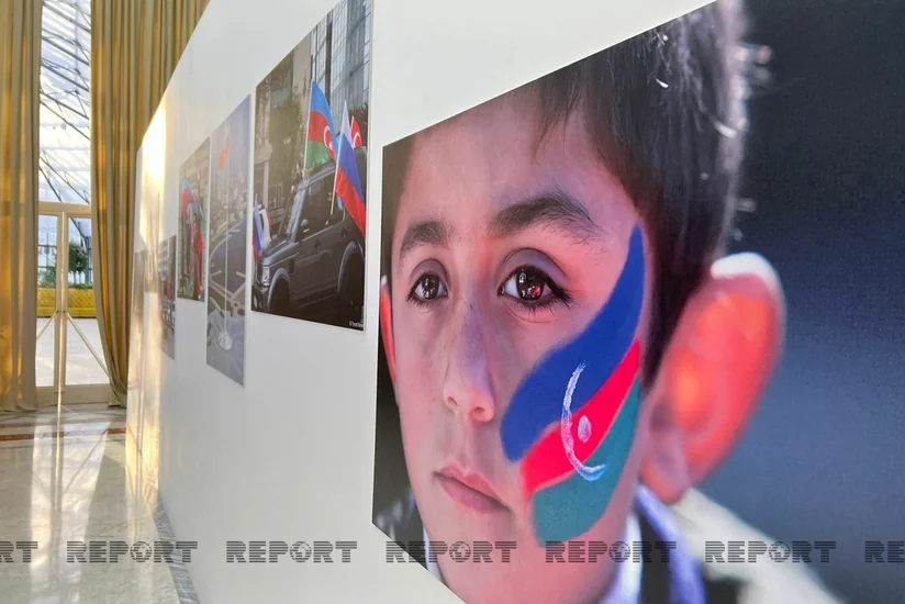 Moskvada Zəfər Günü və Dövlət Bayrağı Gününə həsr olunan fotosərgi açılıb