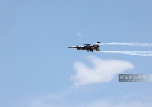 “Technofest-2025"də "F-16" qırıcı təyyarəsinin nümayiş uçuşu həyata keçirilib