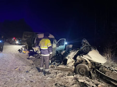 Rusiyada ağır yol qəzasında beş nəfər ölüb