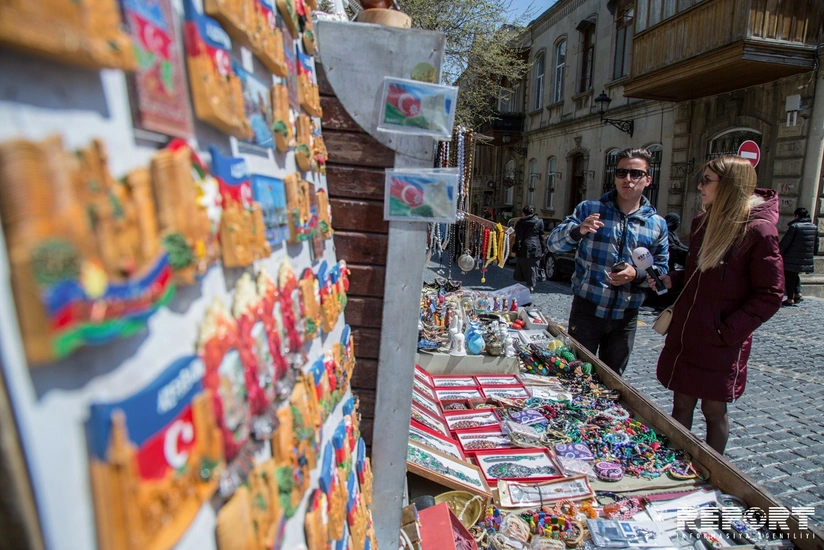 Azərbaycandan turist axını 18 %-ə yaxın artıb