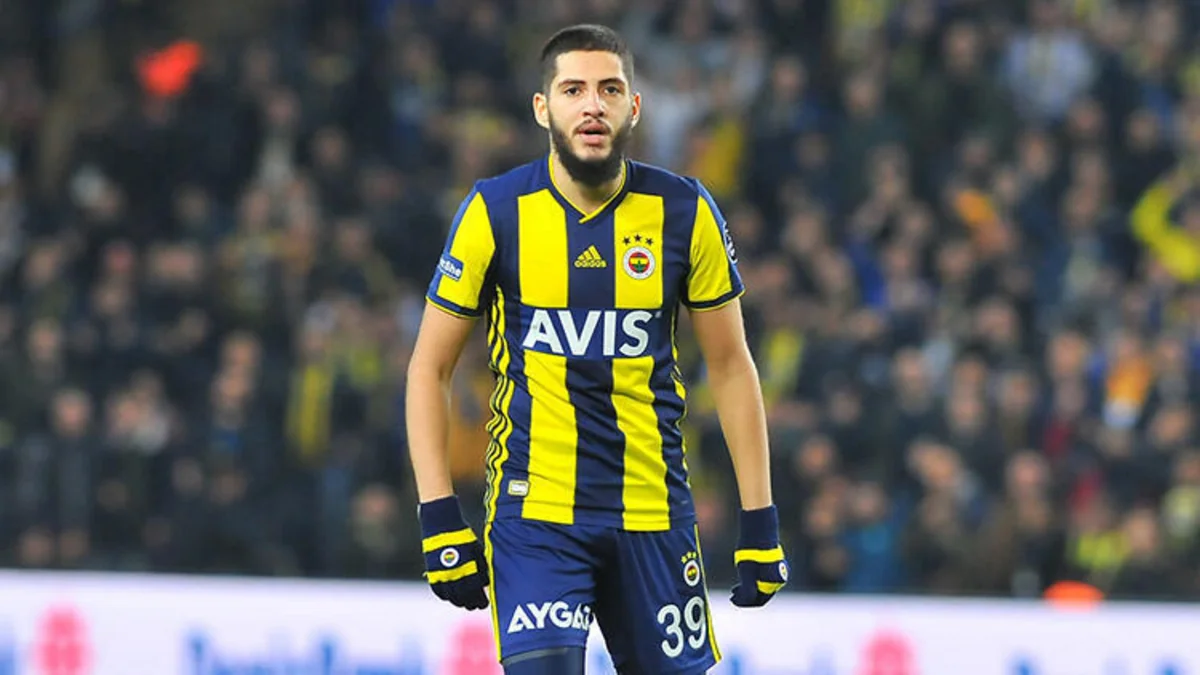 Sabiq futbolçusu Fənərbağçadan 840 min avro uddu
