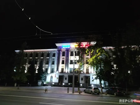 Havası saf, insanları narahat, yolları bərbad Kişineudan REPORTAJ