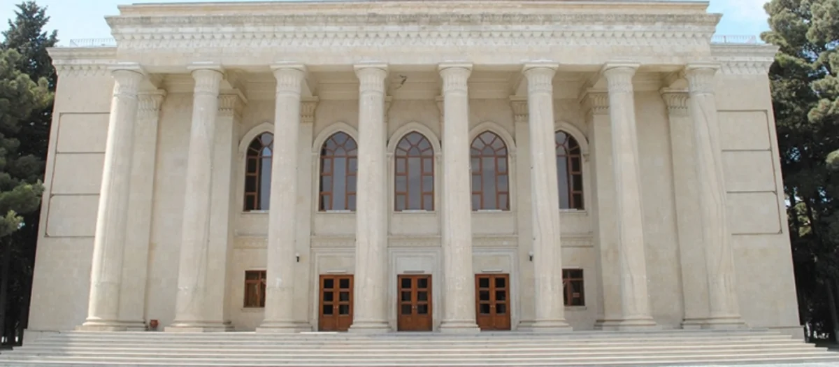 Direktor: Təmirlə əlaqədar Sumqayıt Dövlət Dram Teatrında fasilə yaranmayıb