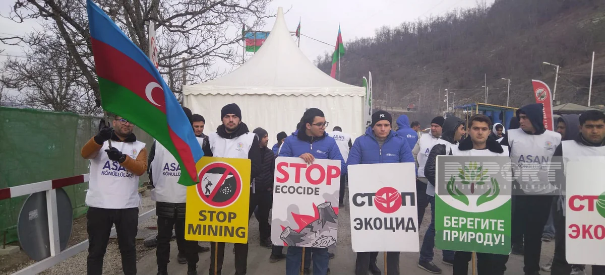 Protest rally continues on Khankandi-Lachin road, participants chanting slogans