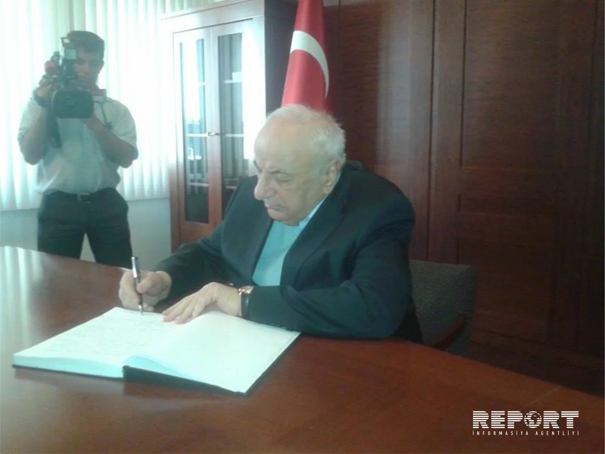 Deputy Premier visits Turkish Embassy and offers his condolences