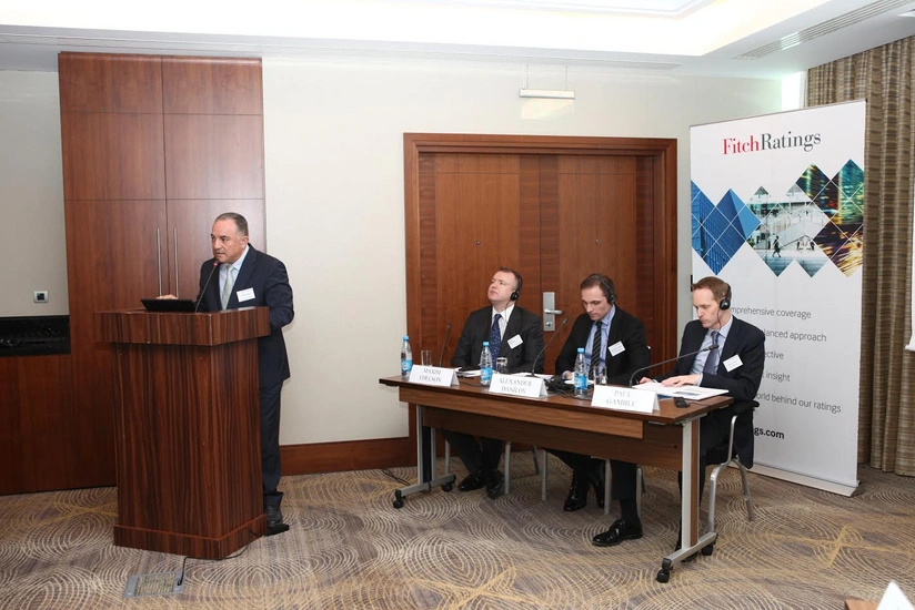 Fitch: Fed's raising rates will not directly affect Azerbaijani manat
