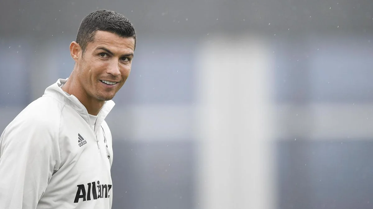 Дубль Роналду в 100-м матче за Ювентус