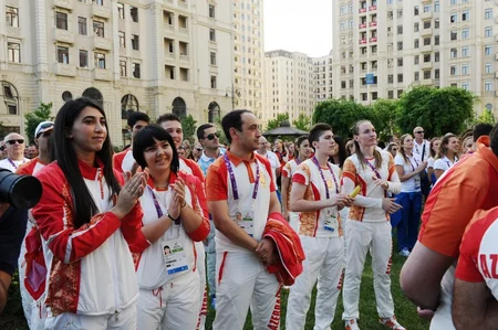 “Bakı-2015”-in Atletlər Kəndində Azərbaycan və Avropa Olimpiya Komitəsinin bayraqları qaldırılıb - FOTO