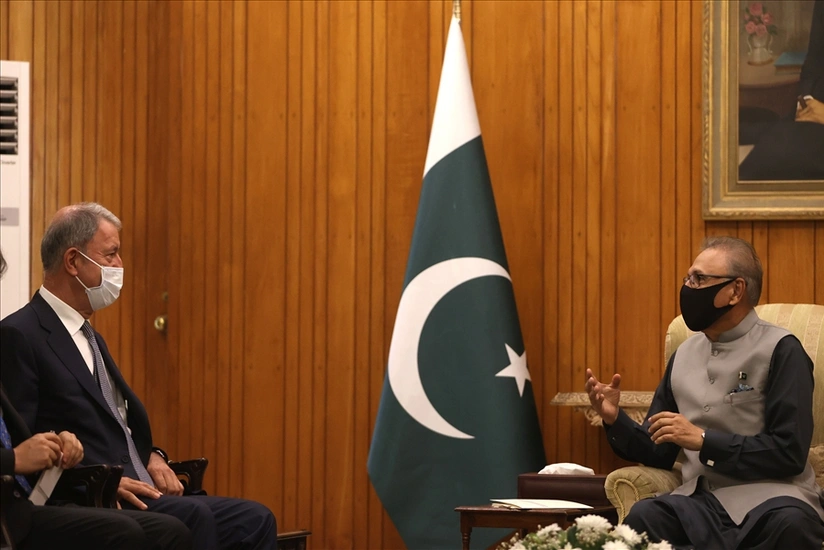 Hulusi Akar Pakistan Prezidenti ilə görüşüb