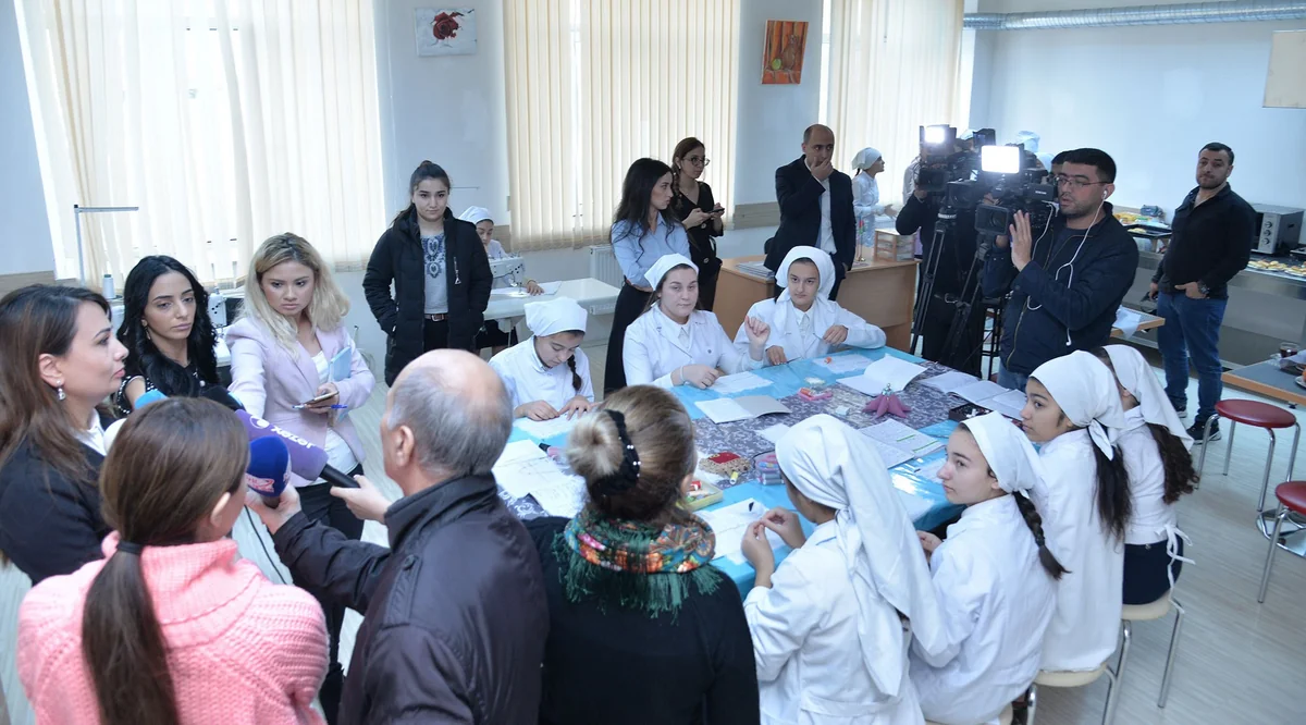 Peşə təmayüllü siniflərə mediatur təşkil olunub