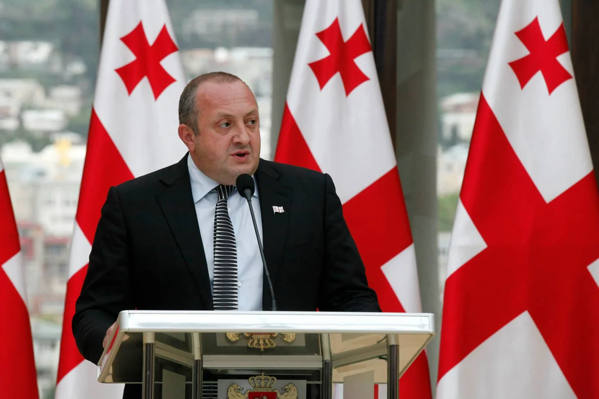​Gürcüstan prezidenti parlament seçkilərinin vaxtını təyin edib
