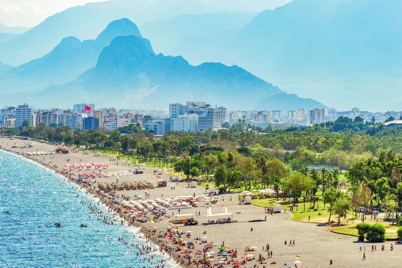 Antalya: Russian groups boost tourism sector in Turkey