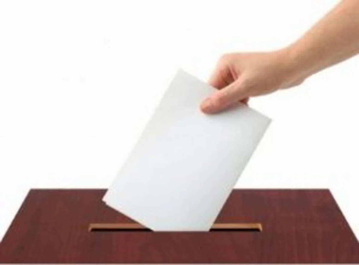 ​Avstriyada keçirilən prezident seçkilərində sağçı-radikal partiyanın namizədi ilk turda qalib gəlib