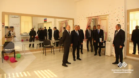 Mədəniyyət naziri Ağdamda vətəndaşları qəbul edib