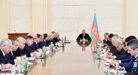 Prezident İlham Əliyevin sədrliyi ilə Nazirlər Kabinetinin iclası keçirilib