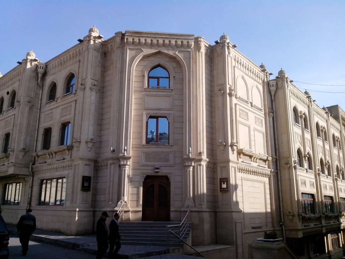 Təhsil naziri İslam Universiteti məzunlarının diplom ala bilməməsindən danışdı