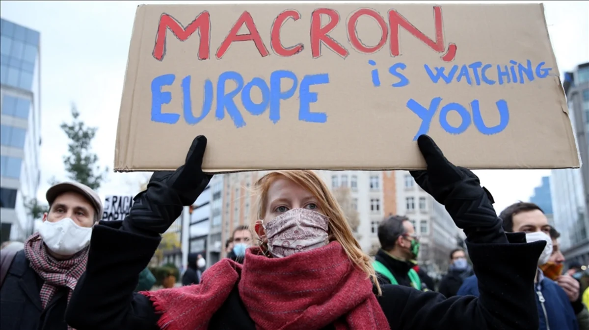 В Бельгии протестующие потребовали отставки Макрона
