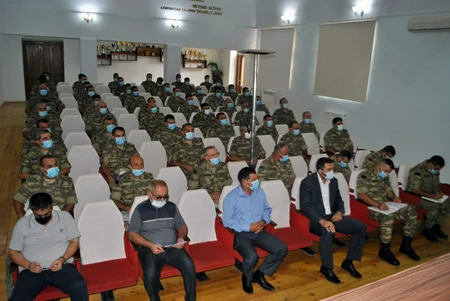Azerbaijan Army conducts seminars for military servicemen