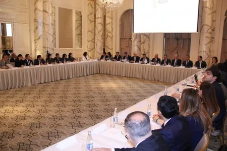 Qida təhlükəsizliyinin təmin edilməsinə dair 2019-2025-ci illər üçün Dövlət Proqramının təqdimatına həsr olunmuş dəyirmi masa keçirilib