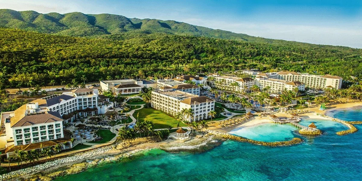 Американская Hyatt купит Playa Hotels за $2,6 млрд
