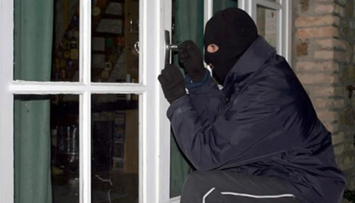 Rusiyada oğurluq etməkdə şübhəli bilinən azərbaycanlı saxlanılıb