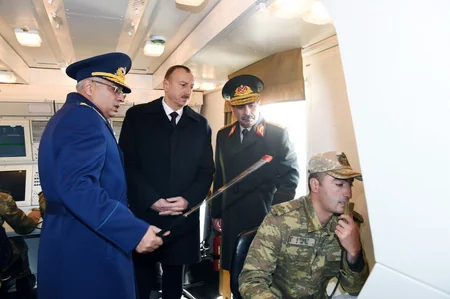Президент Ильхам Алиев ознакомился с условиями, созданными в военном городке Н-ской воинской части ВВС минобороны
