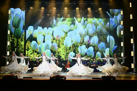 Tacikistanda Azərbaycan Mədəniyyəti Günlərinin açılışı münasibətilə qala konsert keçirilib