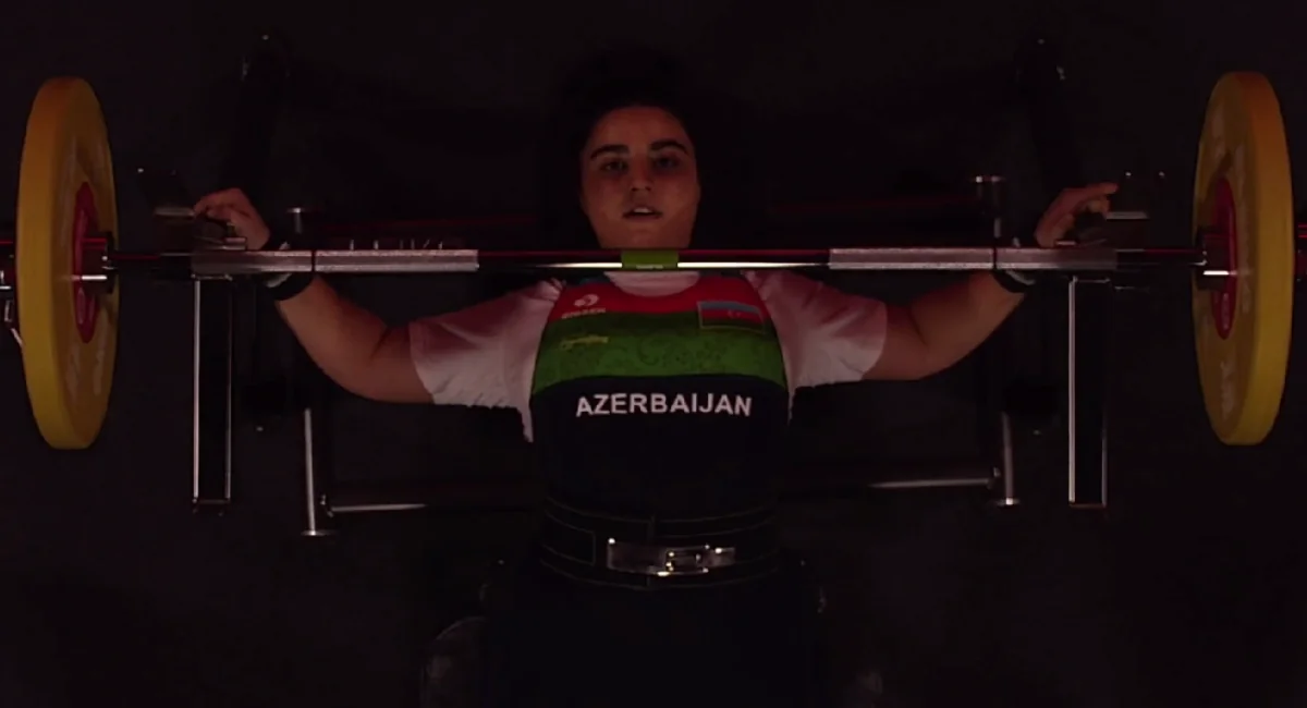 Pauerlifterimiz dünya çempionatının qızıl medalını qazanıb