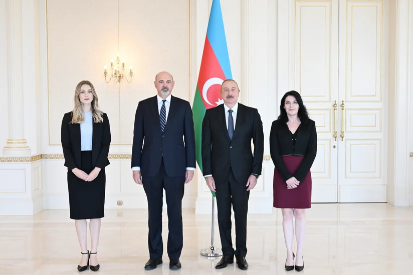 İlham Əliyev Avstraliyanın Azərbaycanda yeni təyin olunmuş səfirinin etimadnaməsini qəbul edib - YENİLƏNİB