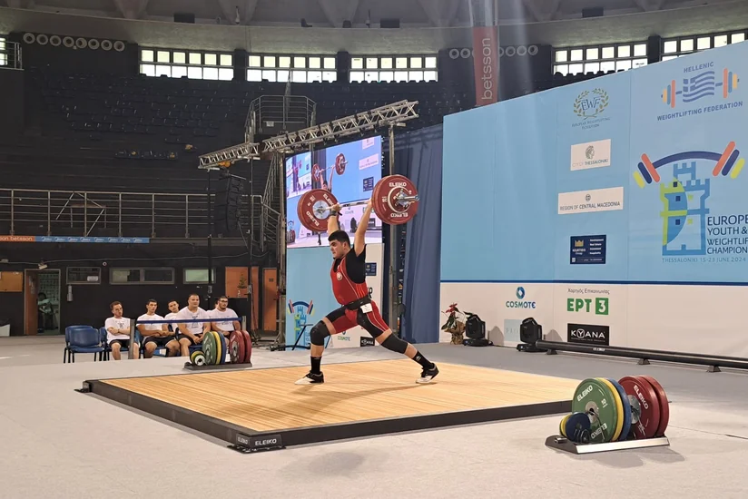 Azərbaycanın daha bir ağırlıqqaldıranı Avropa birinciliyində medallar qazanıb