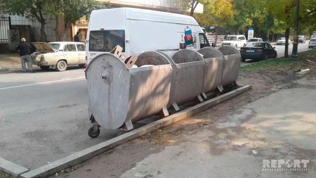 Nəsimi rayonunda sakinləri narahat edən zibil yeşikləri əvvəlki yerinə qaytarılıb