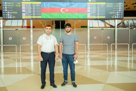 Türkiyəyə göndərilən daha 4 qazimiz sağalaraq Vətənə geri dönüb