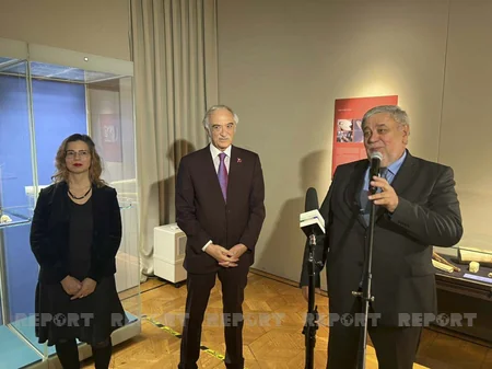 Sculptor Fazil Najafov's work album presented in Moscow