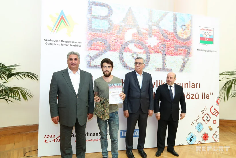 “Report” İnformasiya Agentliyinin fotoqrafları İslamiadadakı fəaliyyətlərinə görə mükafatlandırılıblar