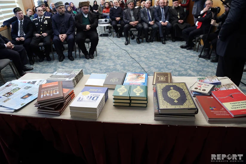 Bakıda Digər dinləri necə təsəvvür edirəm adlı sərgi keçirilib