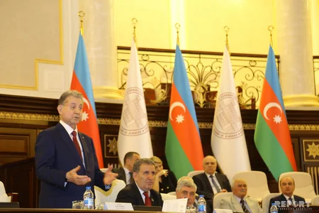 Afad Qurbanovun anadan olmasının 90 illik yubileyinə həsr olunmuş elmi konfrans keçirilib