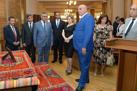 “Azərxalça” işğaldan azad olunmuş Günnüt kəndinin qədim xalçalarını aşkara çıxarıb